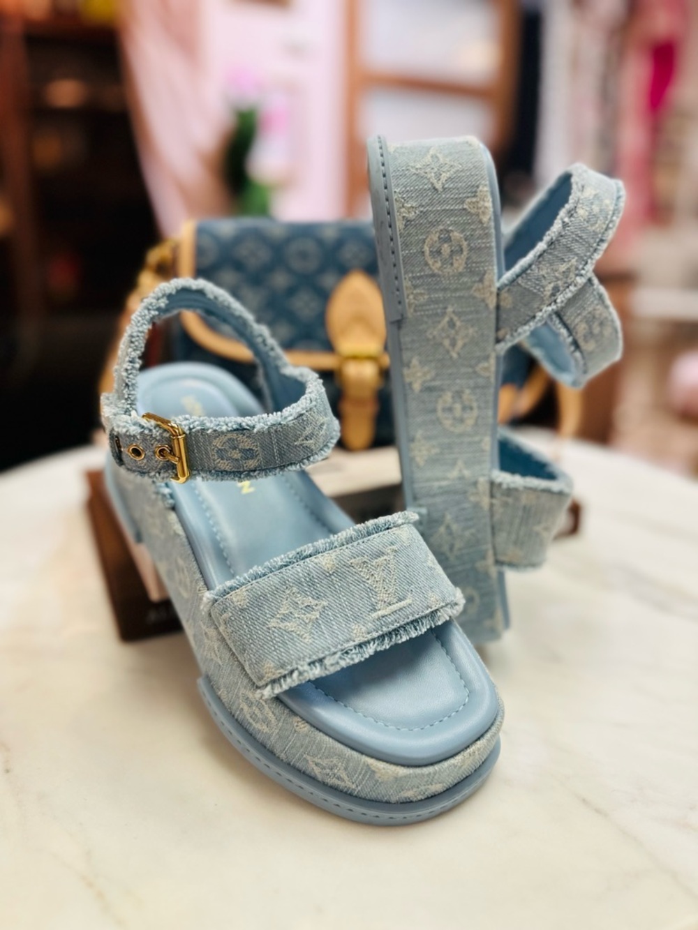 Size 38 100% authentic Louis Vuitton wedges denim - Picture 2 of 15